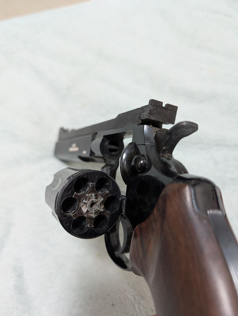 MGC社　コルト　パイソン　カスタム　6インチ　モデルガン