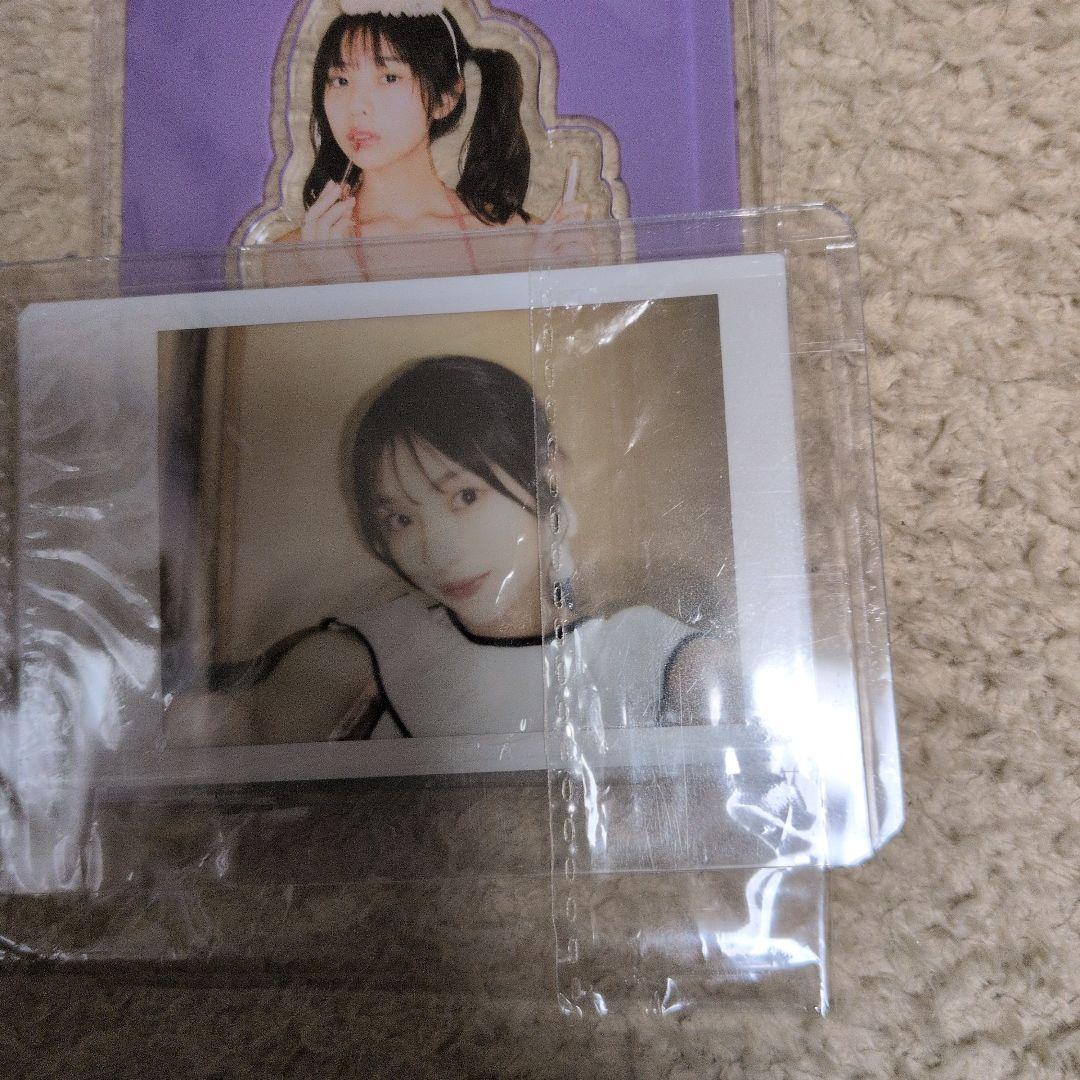 B2ポスター 、イベント限定特典 アクリルスタンド アクスタ 缶バッジ、チェキ