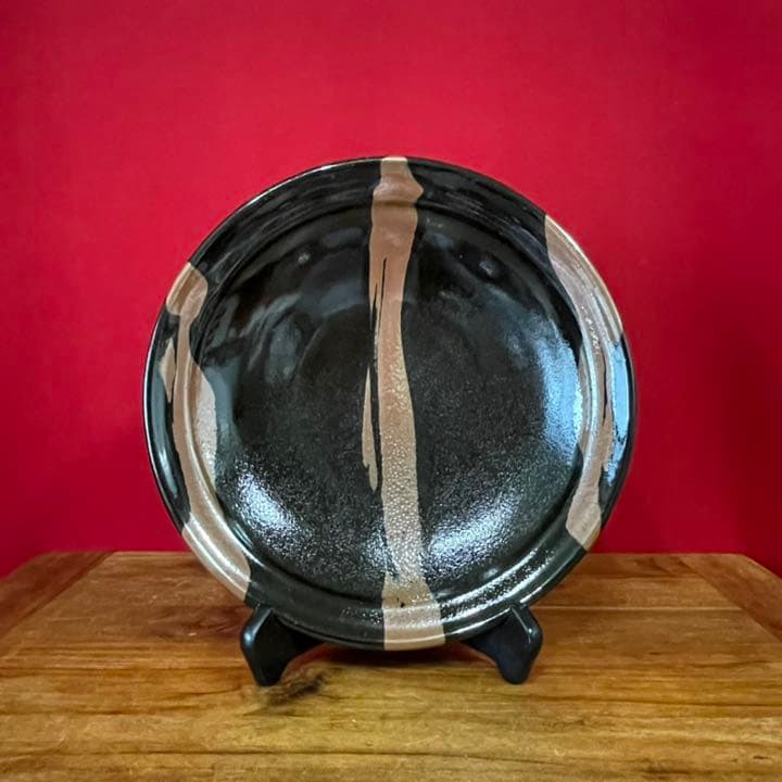 濱田庄司(浜田庄司) 黒釉流描皿 濱田友緒識箱 益子焼