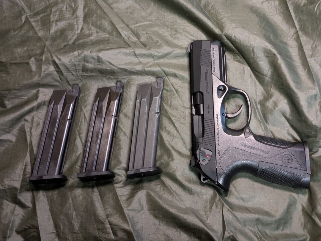 東京マルイ　ベレッタPX4