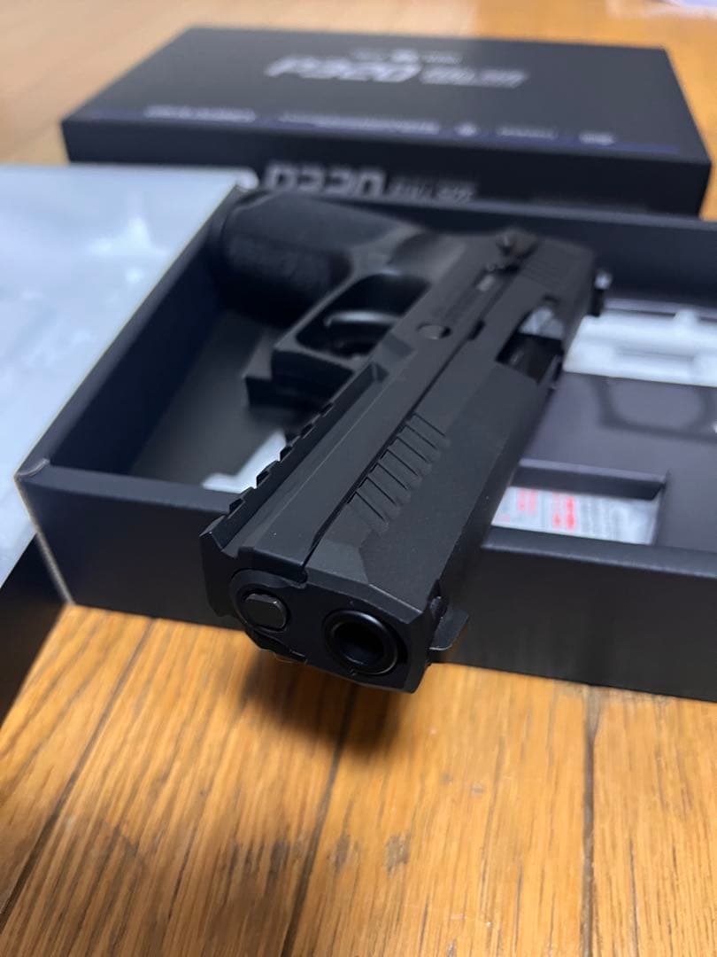 ガスガン　東京マルイ P320 フルサイズ