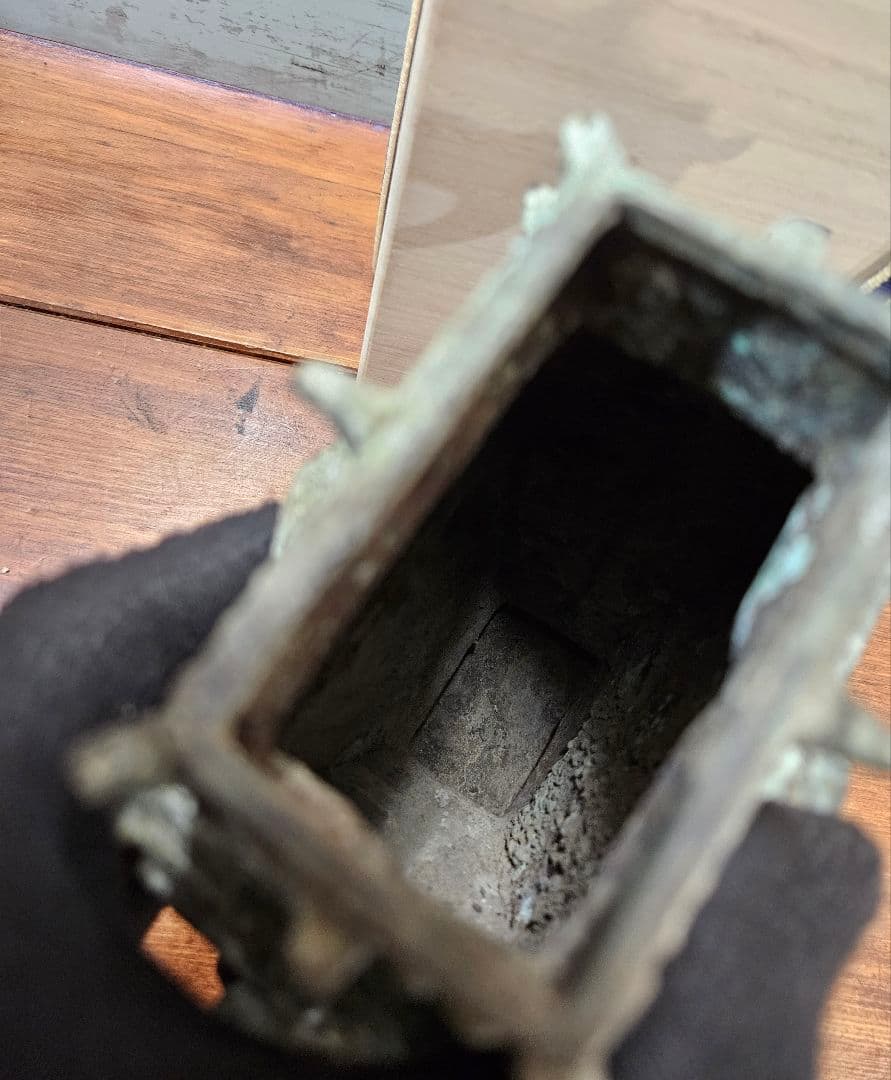 中国古銅 青銅器 環耳付き角壺 在銘 置物 オブジェ 中国古美術 時代物