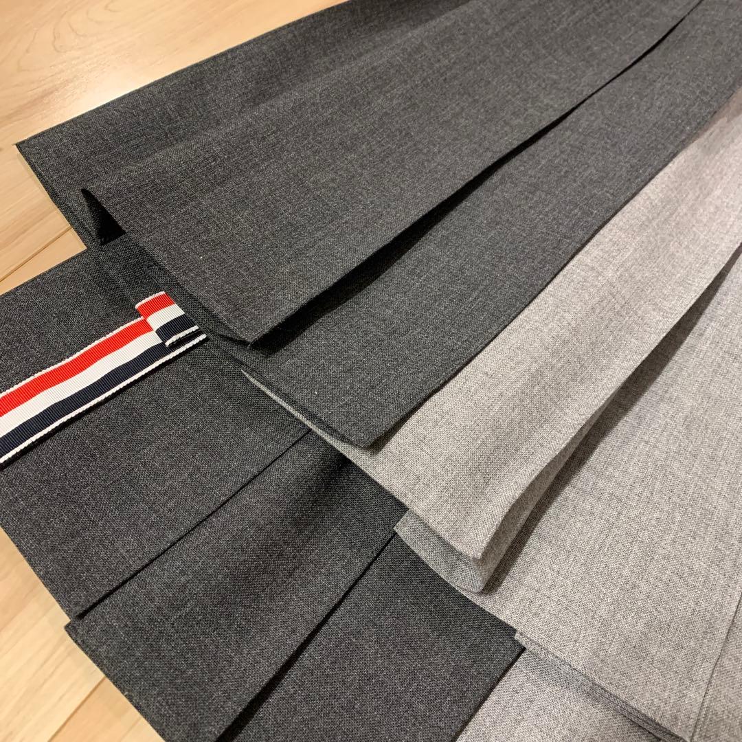 ［美品］定価20万 Thom Browne プリーツスカート ミドル丈