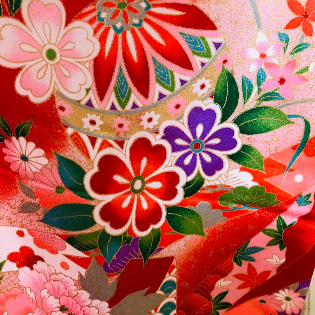 七五三七歳未使用着物‼️人気赤地暈し⭐︎手毬花々煌びやか際立つ⭐︎安心フルセット