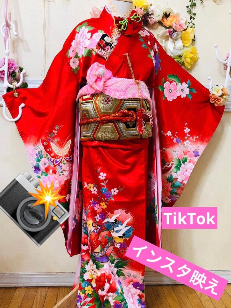 七五三七歳未使用着物‼️人気赤地暈し⭐︎手毬花々煌びやか際立つ⭐︎安心フルセット