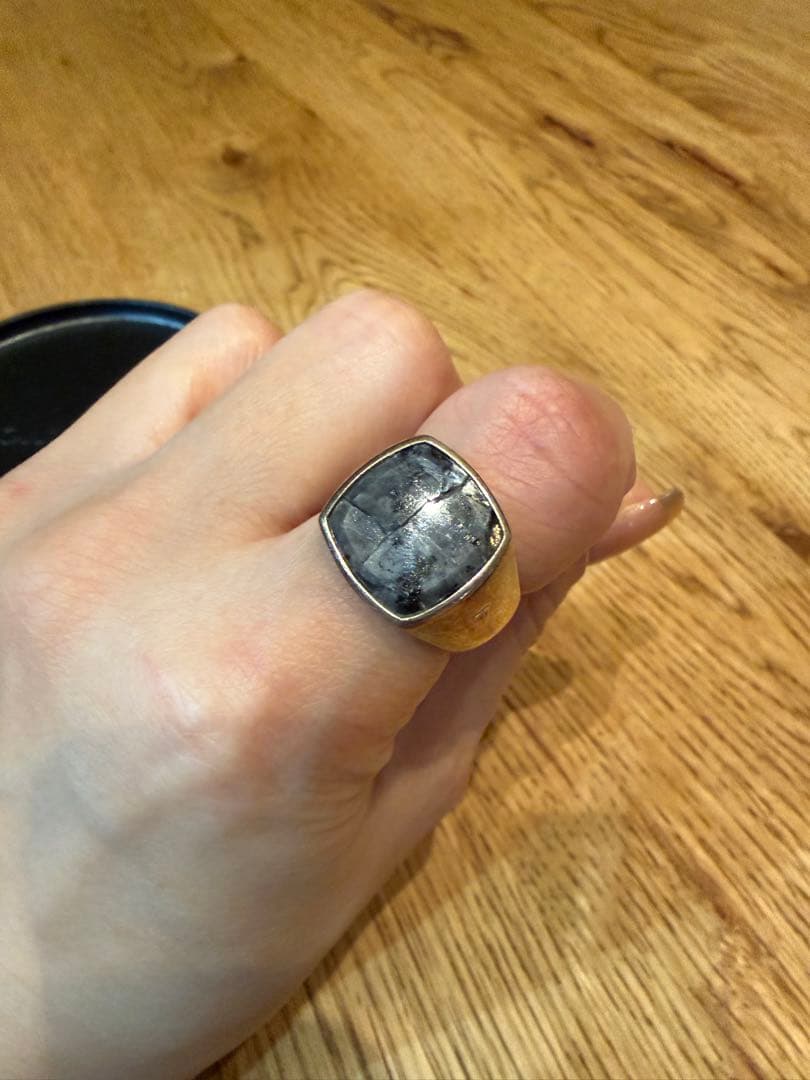 tomwood Cushion Larvikite ※割れあり　size54