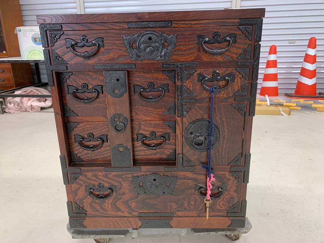 岩谷堂箪笥 小タンス 飾り棚 伝統工芸 アンティーク家具 古民具 古道具 岩谷堂箪笥 小タンス 飾り棚 伝統工芸 アンティーク家具 古民具 古道具