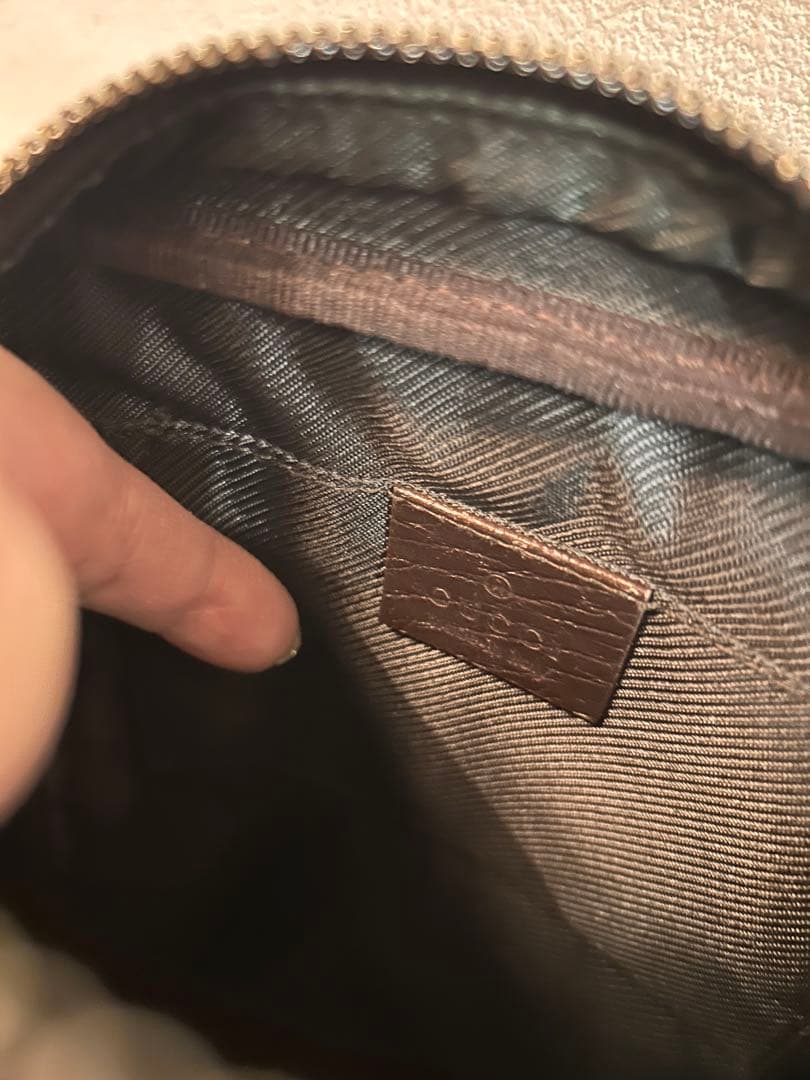 金土日限定価格！GUCCI GGパターン ショルダーバッグ