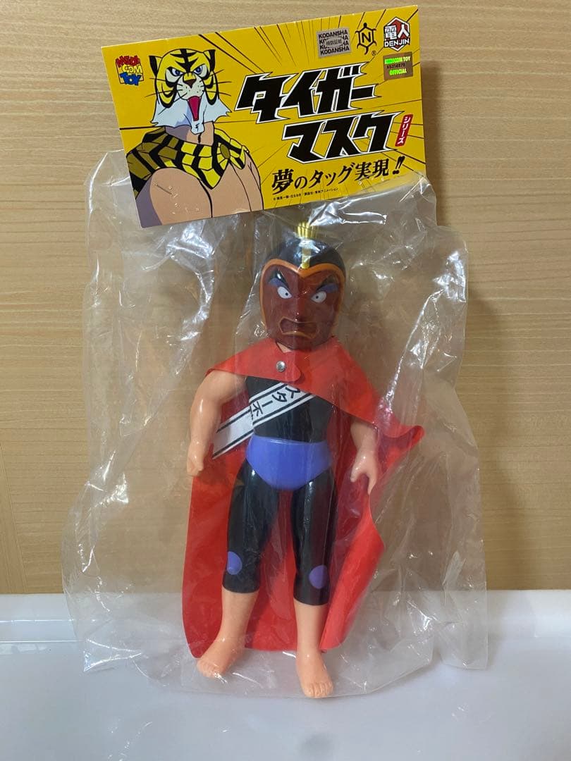 メディコムトイ電人タイガーマスクミスター不動アニメ版ソフビフィギュア