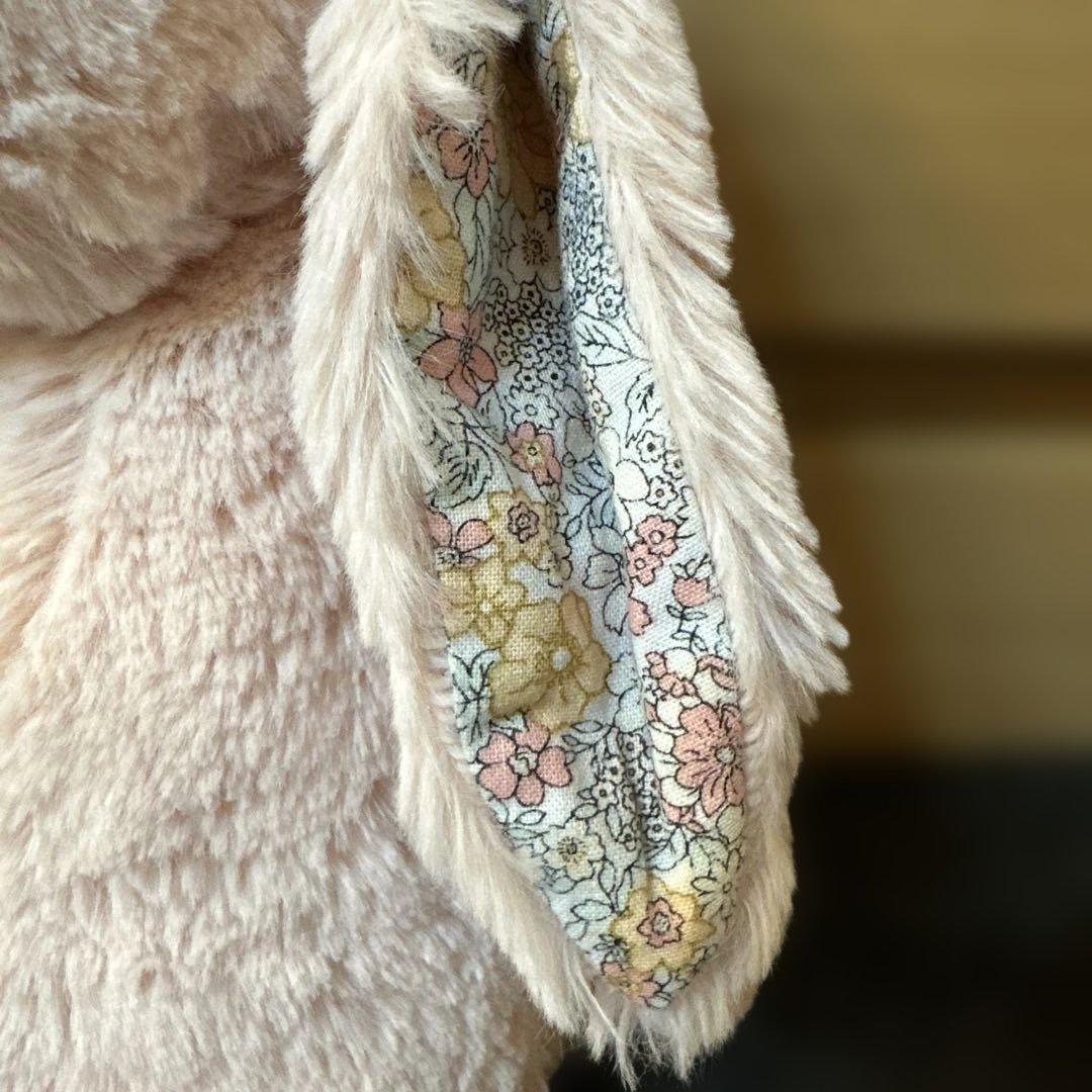  ピンク　ウサギ　M