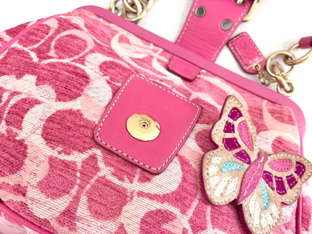 COACH バタフライ　蝶々　バッジ　チャーム　バッグ　ピンク