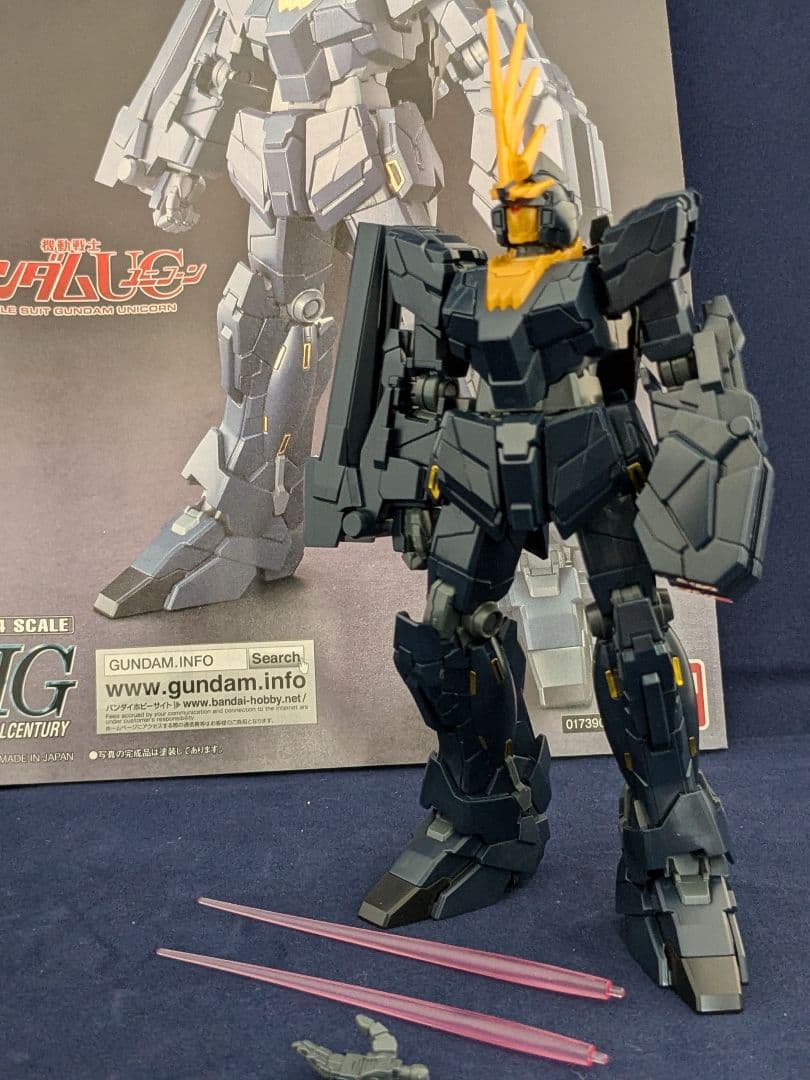 ガンプラ 組立済み まとめ売り SEED，ユニコーン等21点、アスランプレート他