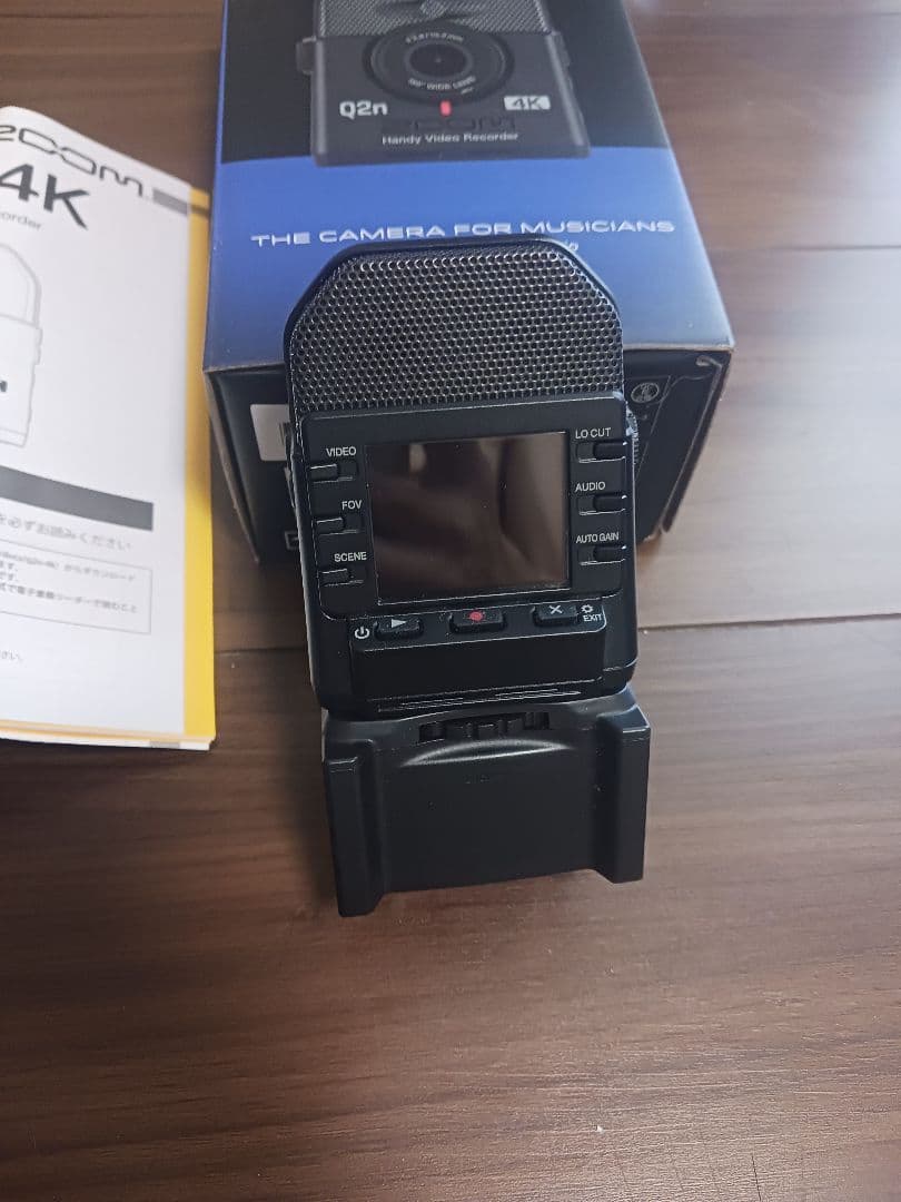 ZOOM Q2n-4K + BCQ-2n(外部バッテリーケース)付き