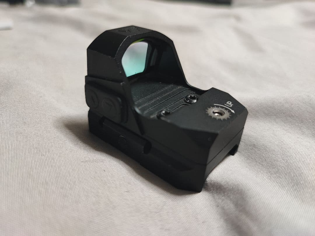 Vector Optics Frenzy 1×17×24 レッドドットサイト