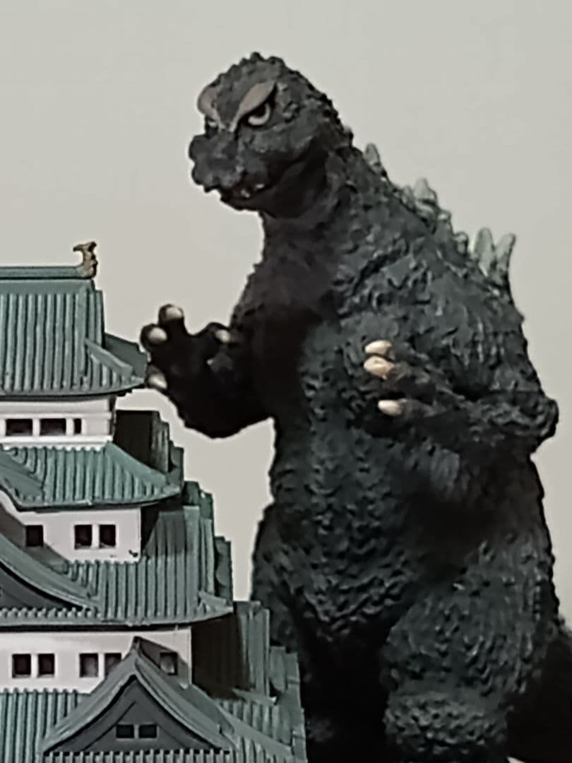 ゴジラ1964 (モスゴジ) 名古屋城急襲 ミニジオラマセット - メルカリ