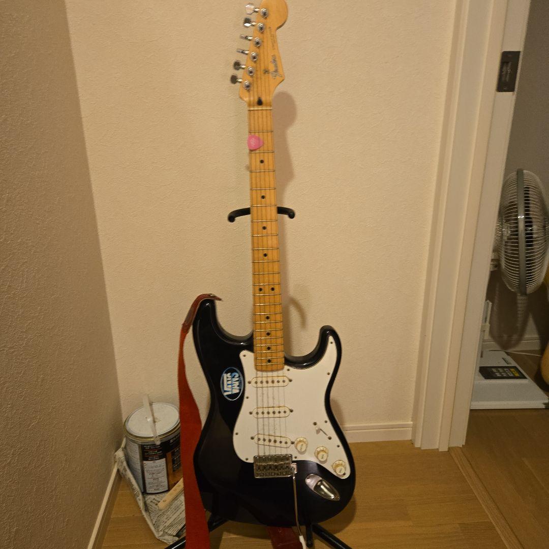 フェンダージャパン　ストラトキャスター ブラック