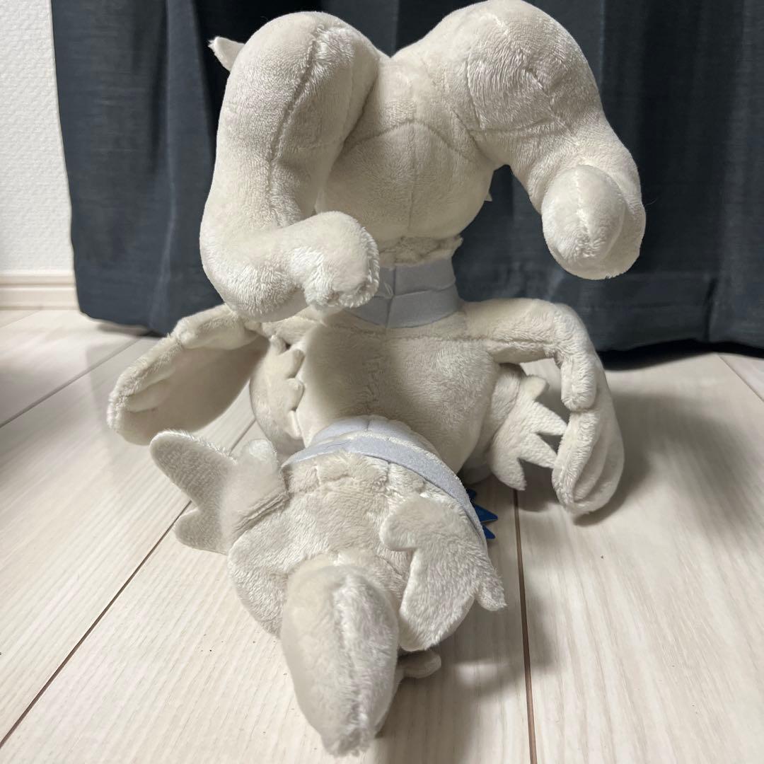 レシラム ゼクロム ぬいぐるみ2体セット - メルカリ