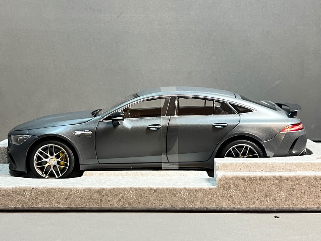 ミニカー GT S 4MATIC+, X290 Selenite Grey Magno