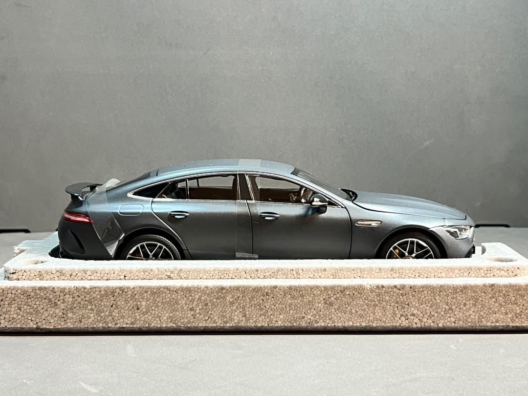 ミニカー GT S 4MATIC+, X290 Selenite Grey Magno