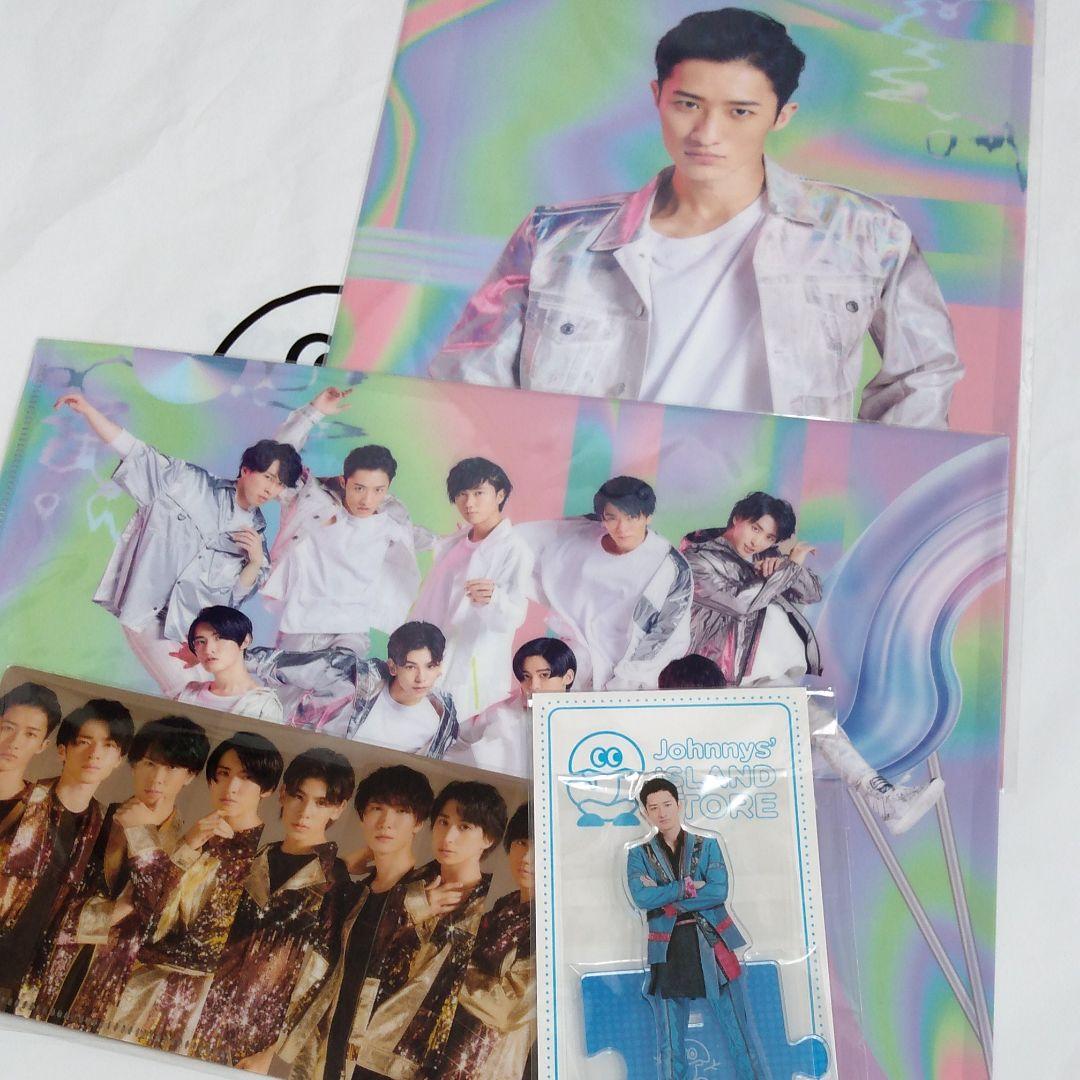 ムンビン NEIKIDNIS Doodle Clover Tシャツ&トレカ