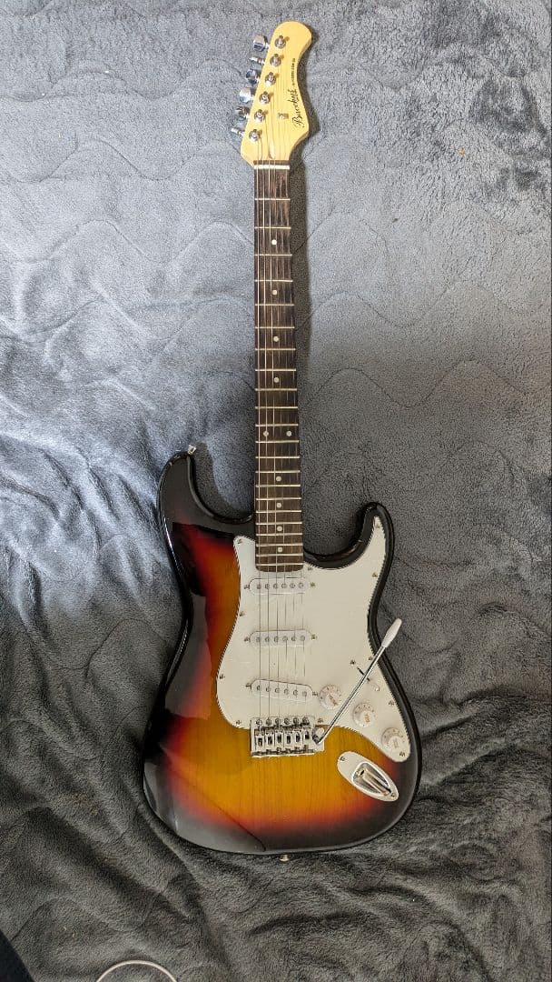 ※値下げ【Bacchus】Stratocaster 美品　コスパ高！ 値下げ【Bacchus】Stratocaster 美品 コスパ高！ 値下げ【Bacchus