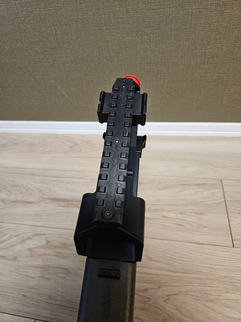 東京マルイ P90 TR with SILENCER（ドットサイト付き）