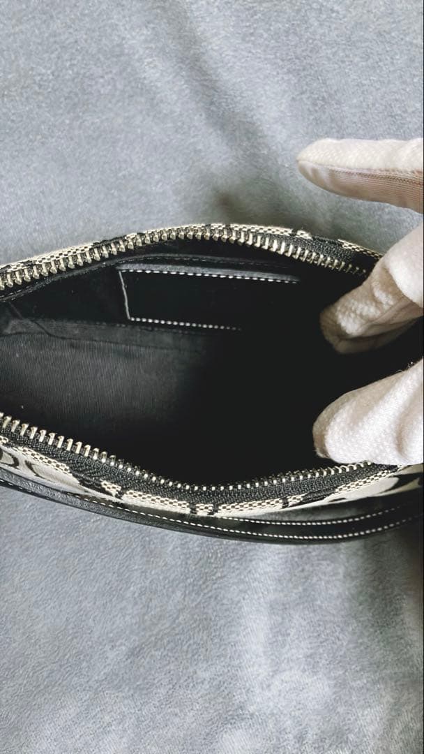 【美品】コーチ COACH アクセサリーポーチ シグネチャー レザー ブラック