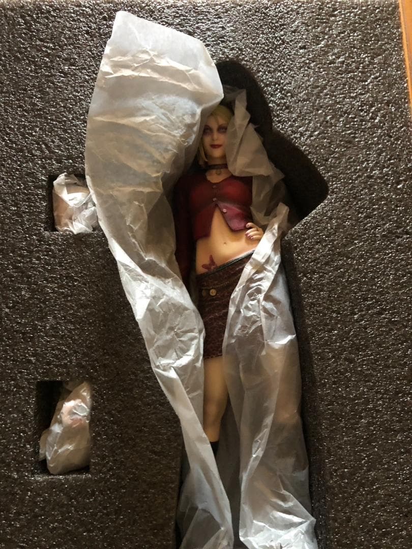 Gecco SILENT HILL 2 マリア 1/6 スタチュー フィギュア スタチュー 2