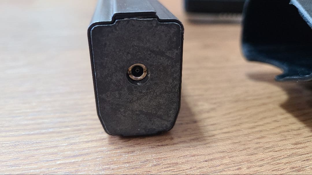 希少 KSC Tmp ガスサブマシンガンエアガンガスガン18禁箱なしマガジン1本