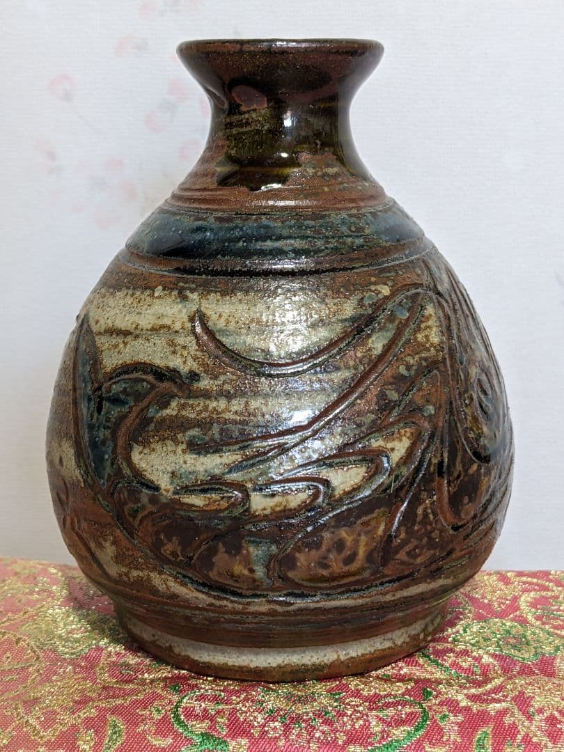 ⭐琉球陶芸 人間国宝 金城次郎初期作 蝦魚紋小壺 コレクション骨董品アンティーク