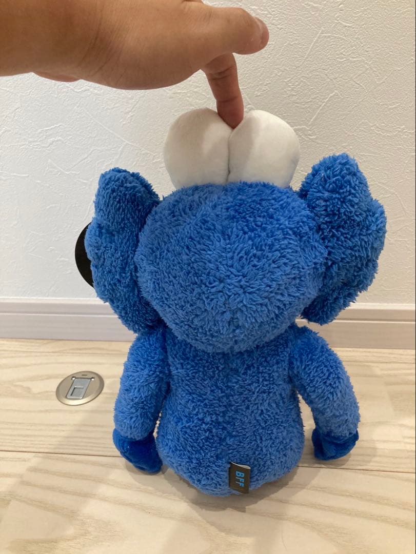 2体セット限定品KAWS Seeing KAWS BFF PLUSH ぬいぐるみ