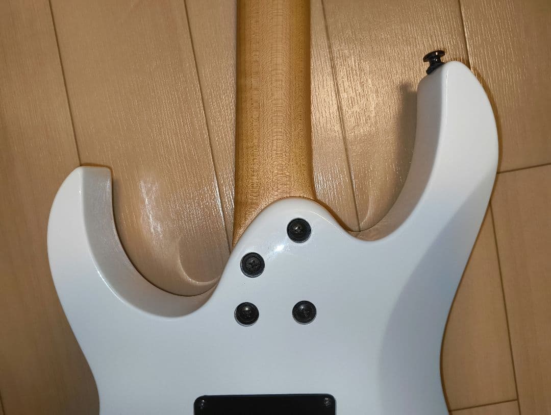 IBANEZ RG350DX (WH) ソフトケース付き