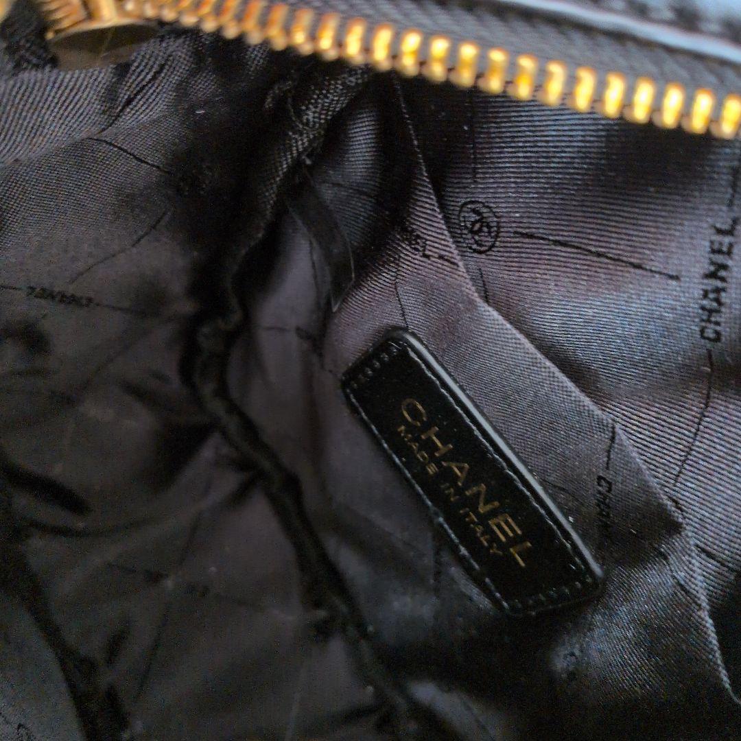 CHANEL シャネル　ブラックショルダーバッグ　ノベルティ