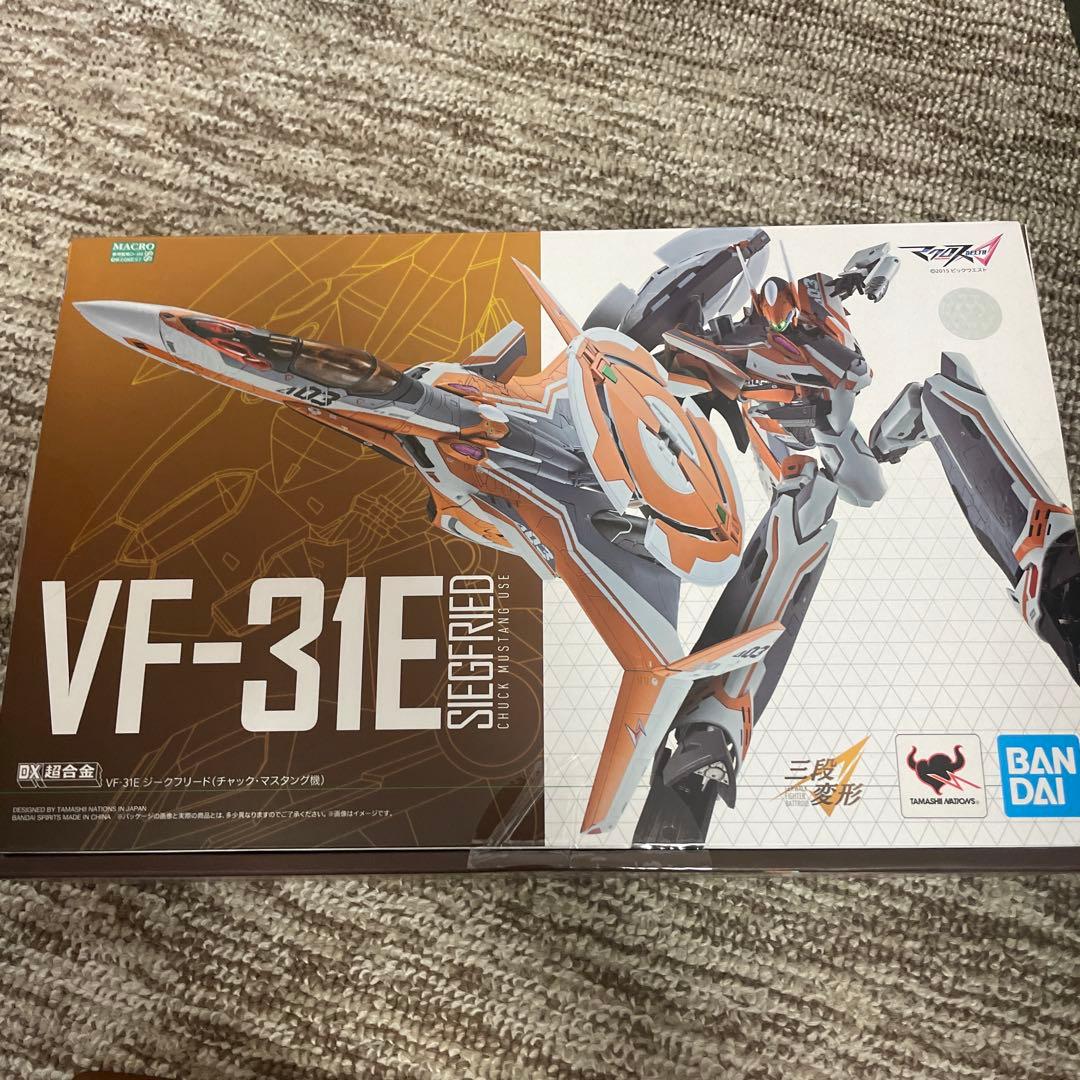 DX超合金BANDAI VF-31E ジークフリード(チャック)