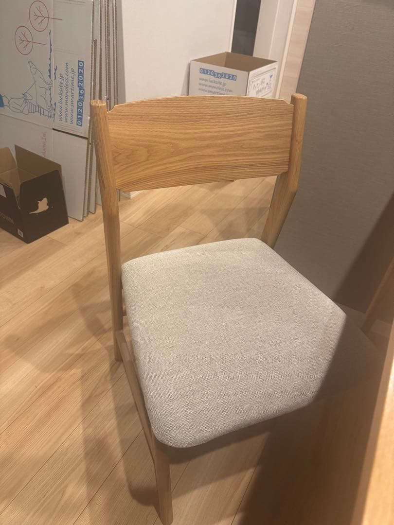 出品準備中ですさま専用 unicoシグネテーブル