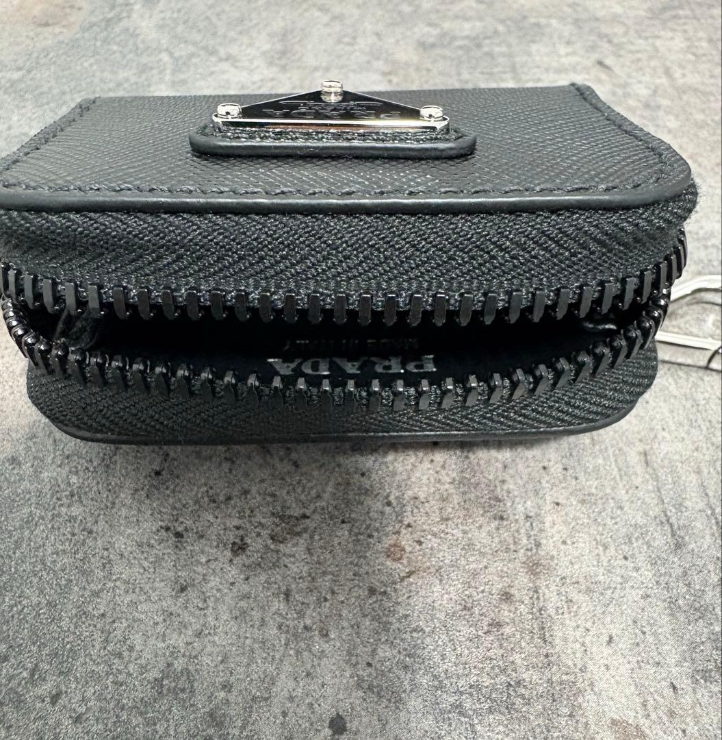 PRADA レザーポーチ　キーホルダー