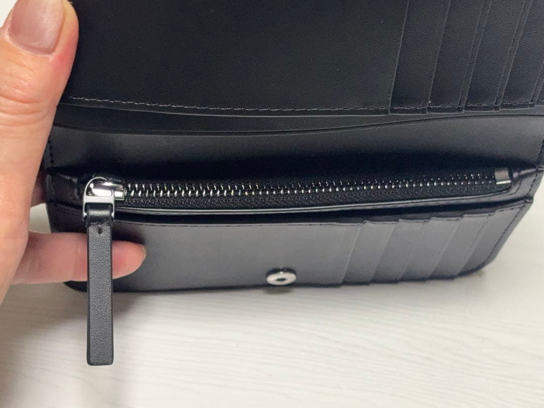 TORY BURCH ブラック キルティング 二つ折り財布