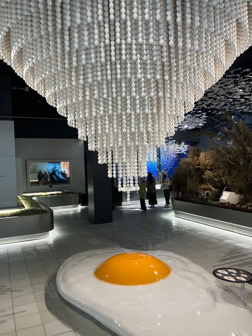 万博 アースマート　Earthmart 一生分のたまご　吊りたまご　小山薫堂