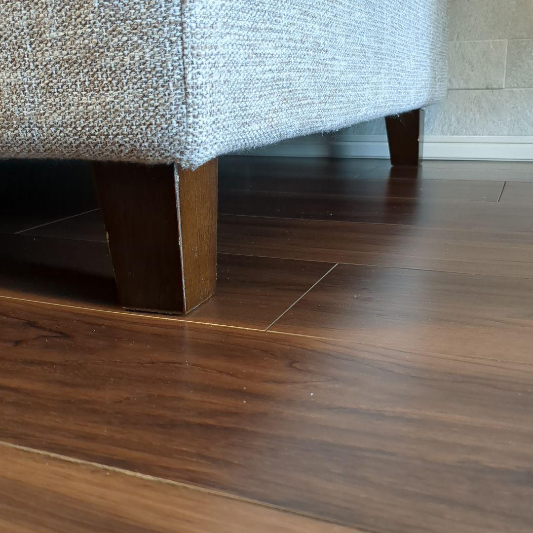 KEYUCA　ケユカ　ソファー　グレーベージュの2人掛けファブリックソファ