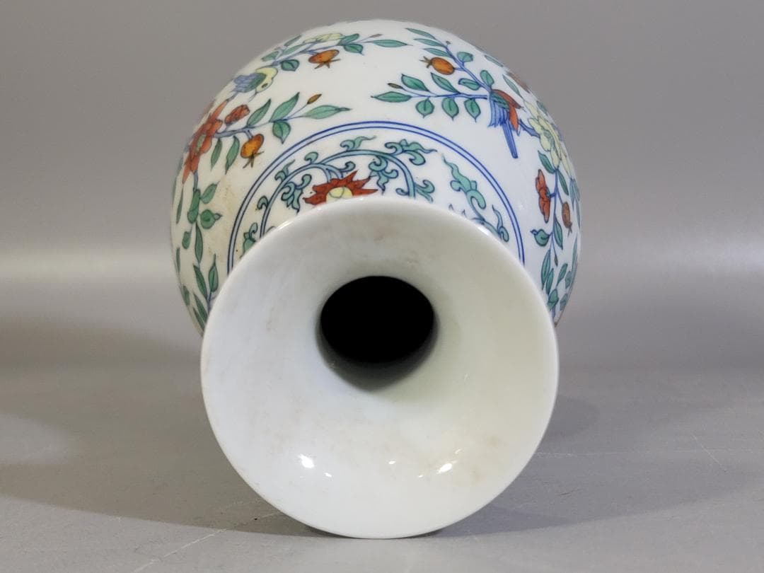 中国美術 色絵 花鳥模様 花瓶 高さ17.7cm DT402