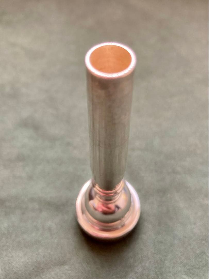 Bach 3c トランペットマウスピース #692