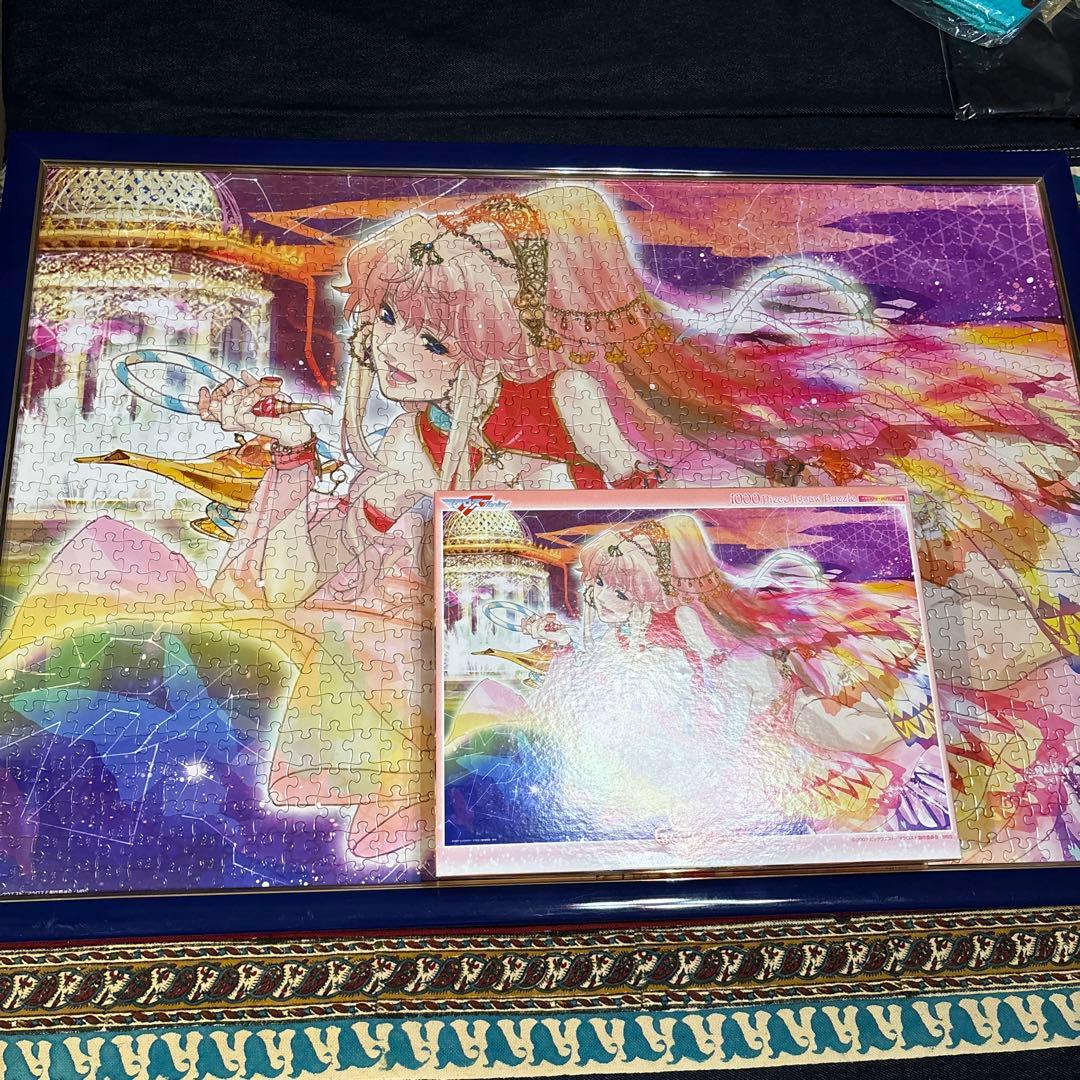 マクロス F クッション　ジグソーパズル　タペストリー　Tシャツ