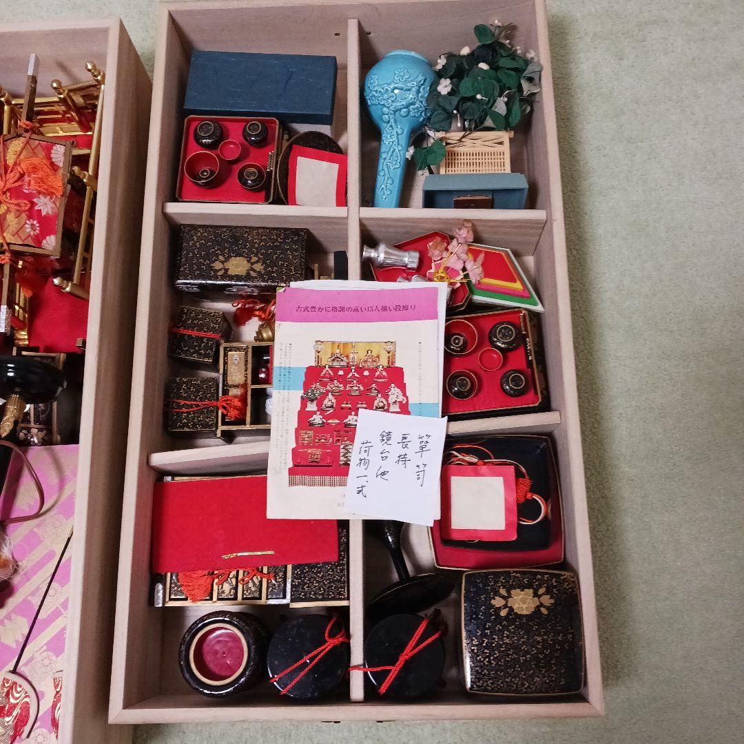 桐箱入り雛人形　七段飾り