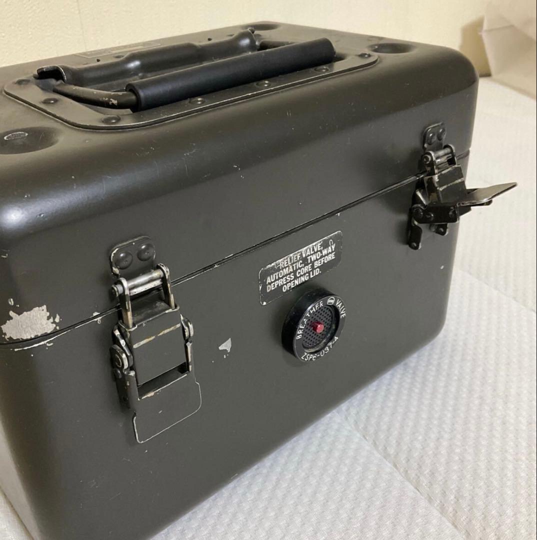 希少　米軍払い下げ　ゼロハリバートン　マシンガン　ジュラルミンマガジンケース