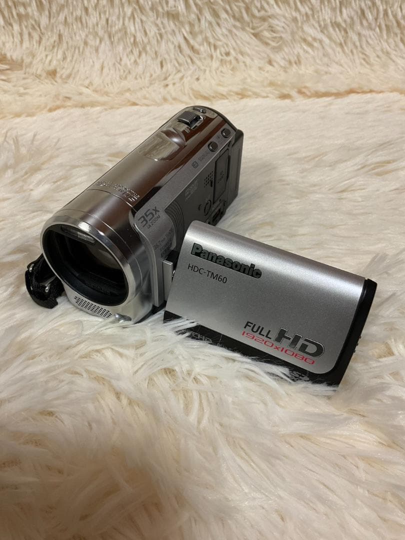 【美品　簡易動作確認済】Panasonic　HDC-TM60　シルバー　ビデオ