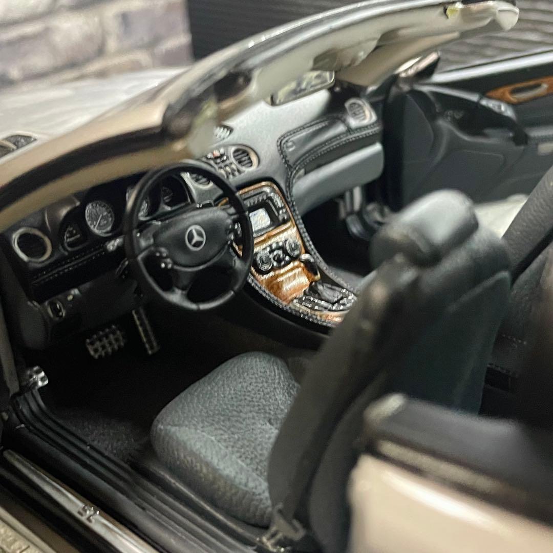ディーラー特注 1/18 PMA メルセデス・ベンツ SL500 (R230)