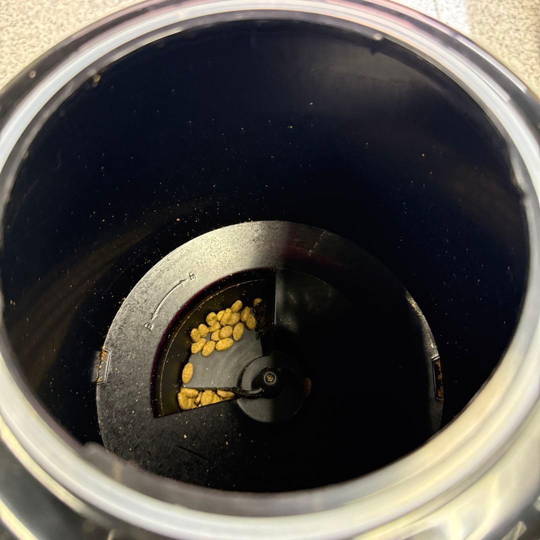 PETLIBRO 自動給餌器 ブラック PLAF203 カメラ付き 小物 格安 - メルカリ