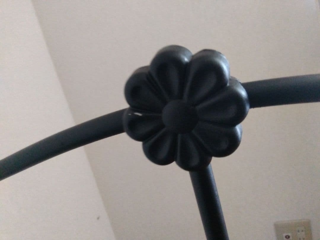 アイアンベッドフレーム　シングル