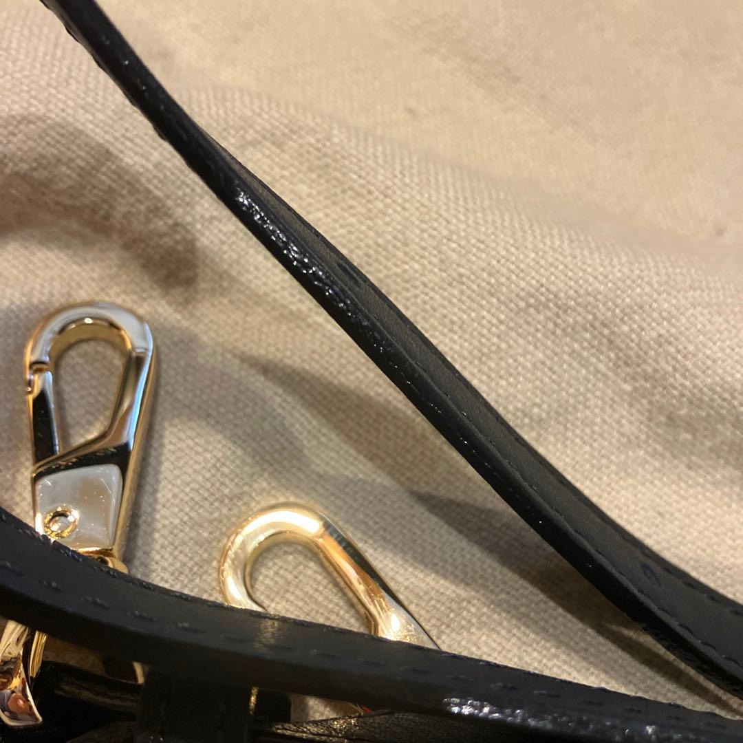 VIOLA d'ORO ボアショルダーバッグ