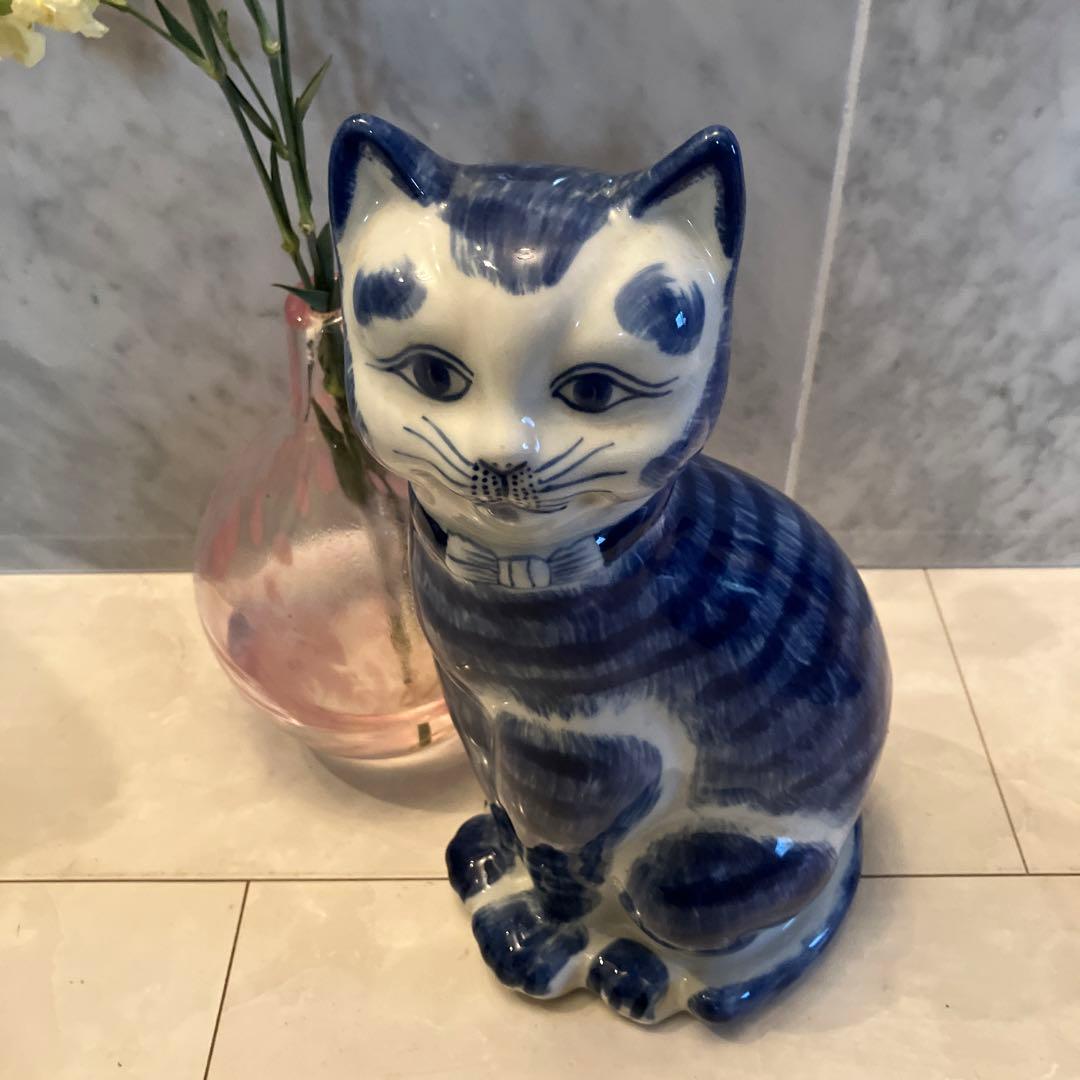 ヨーロッパビンテージ手描きの瞳や蝶ネクタイが可愛過ぎる猫ちゃんの